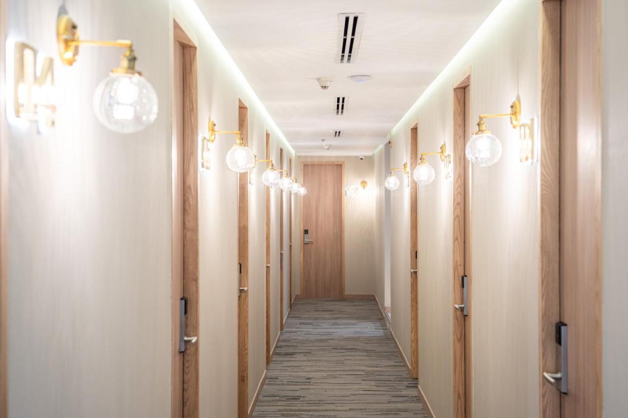 The Coral Cosmo Lounge Concourse C - Airport Lounge Service - International Transit Area - 6 Hours Stay 사무트 프라캄 외부 사진